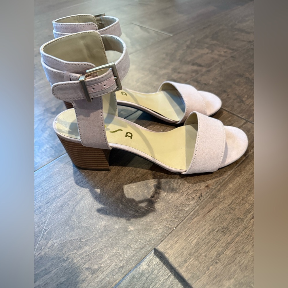Unisa light pink sandals